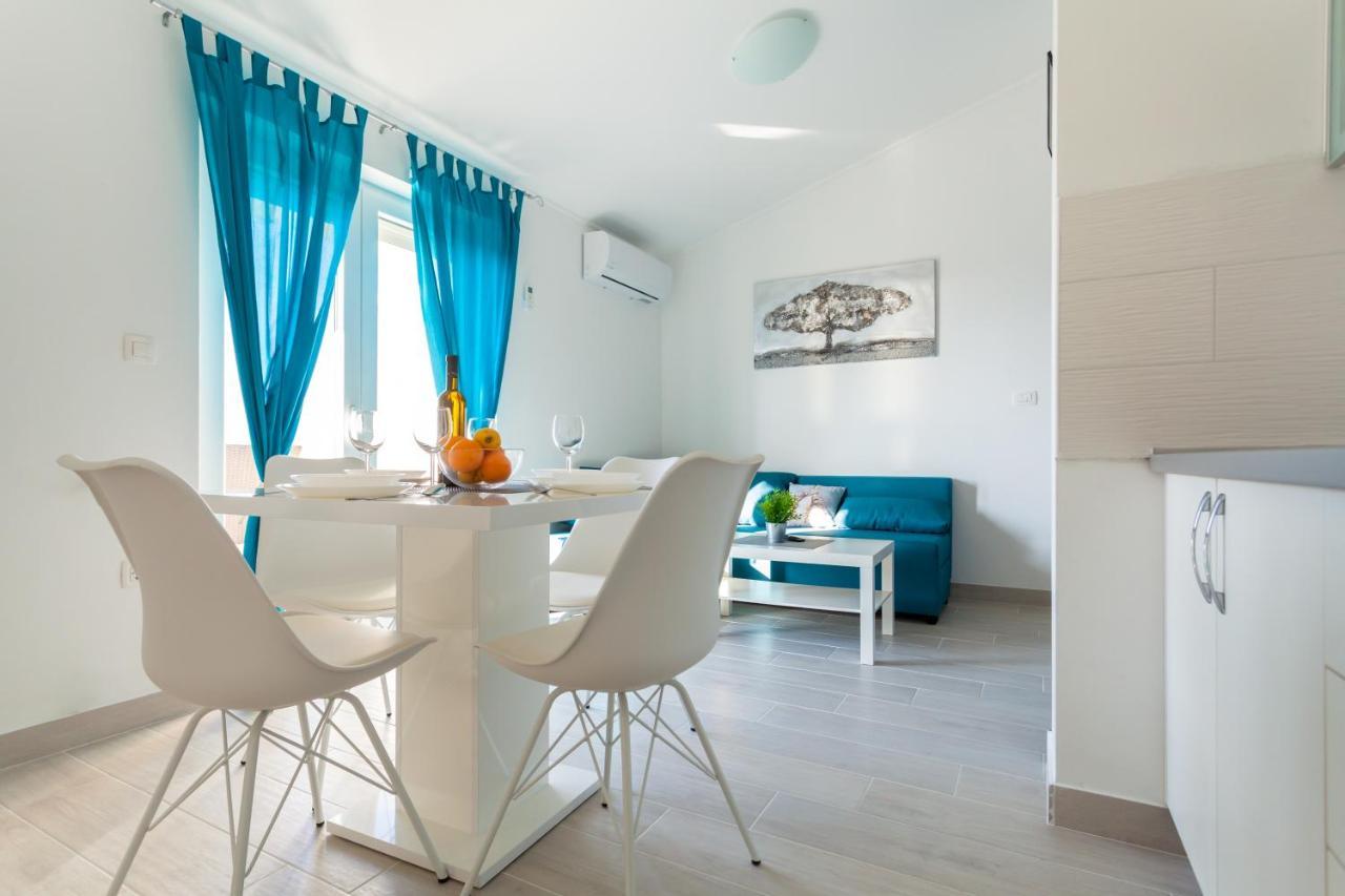 Apartments Didi Omisalj Bagian luar foto